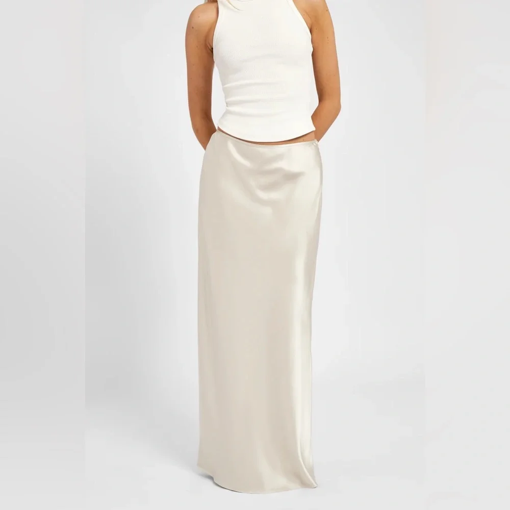 BOA SATIN MID RISE MAXI SKIRT - Picture 6 of 6